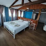 Villa Old House - стара къща