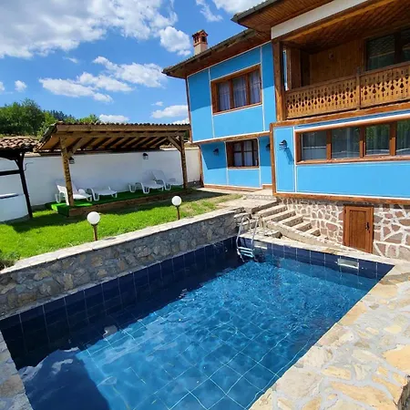 Old House - стара къща Villa