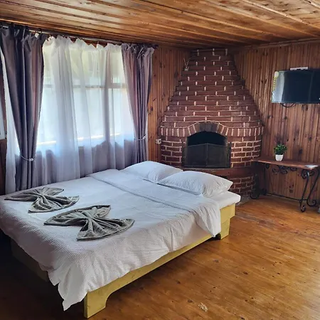 Old House - стара къща *