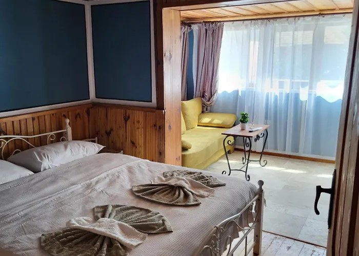 Old House - стара къща * كوبريفشتيتسا