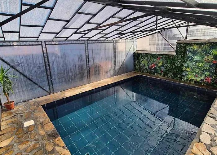 فيلة Old House - стара къща كوبريفشتيتسا