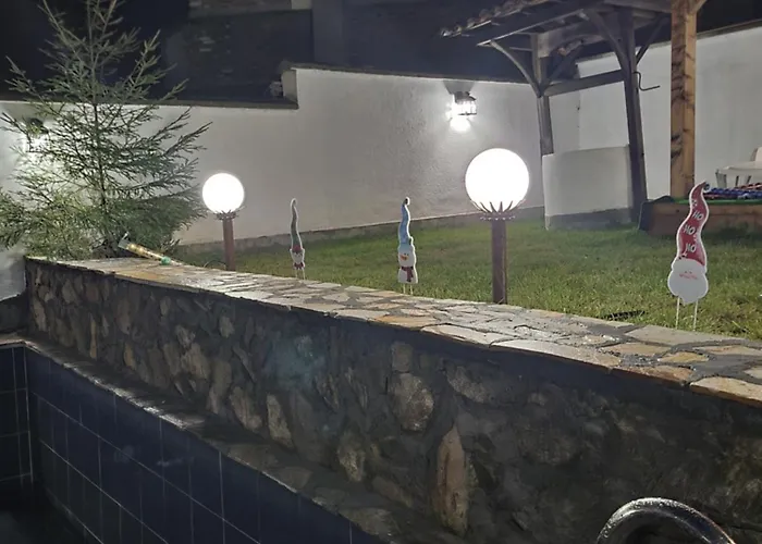 Old House - стара къща فيلة كوبريفشتيتسا