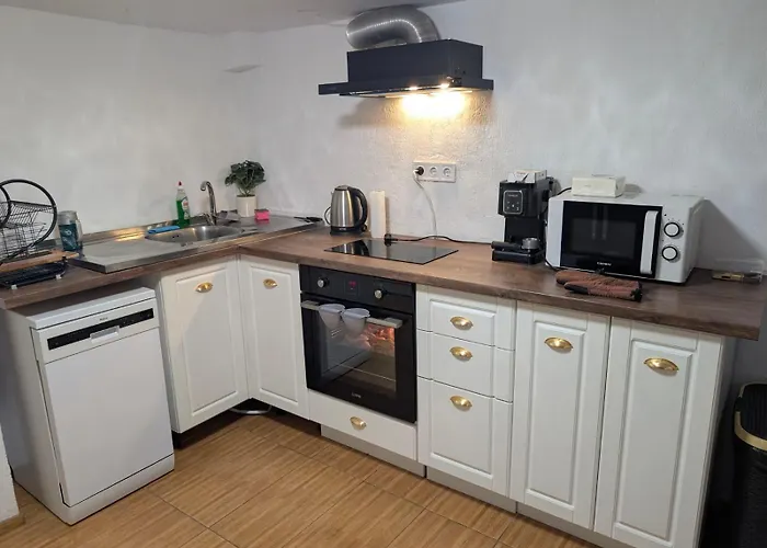 Old House - стара къща *